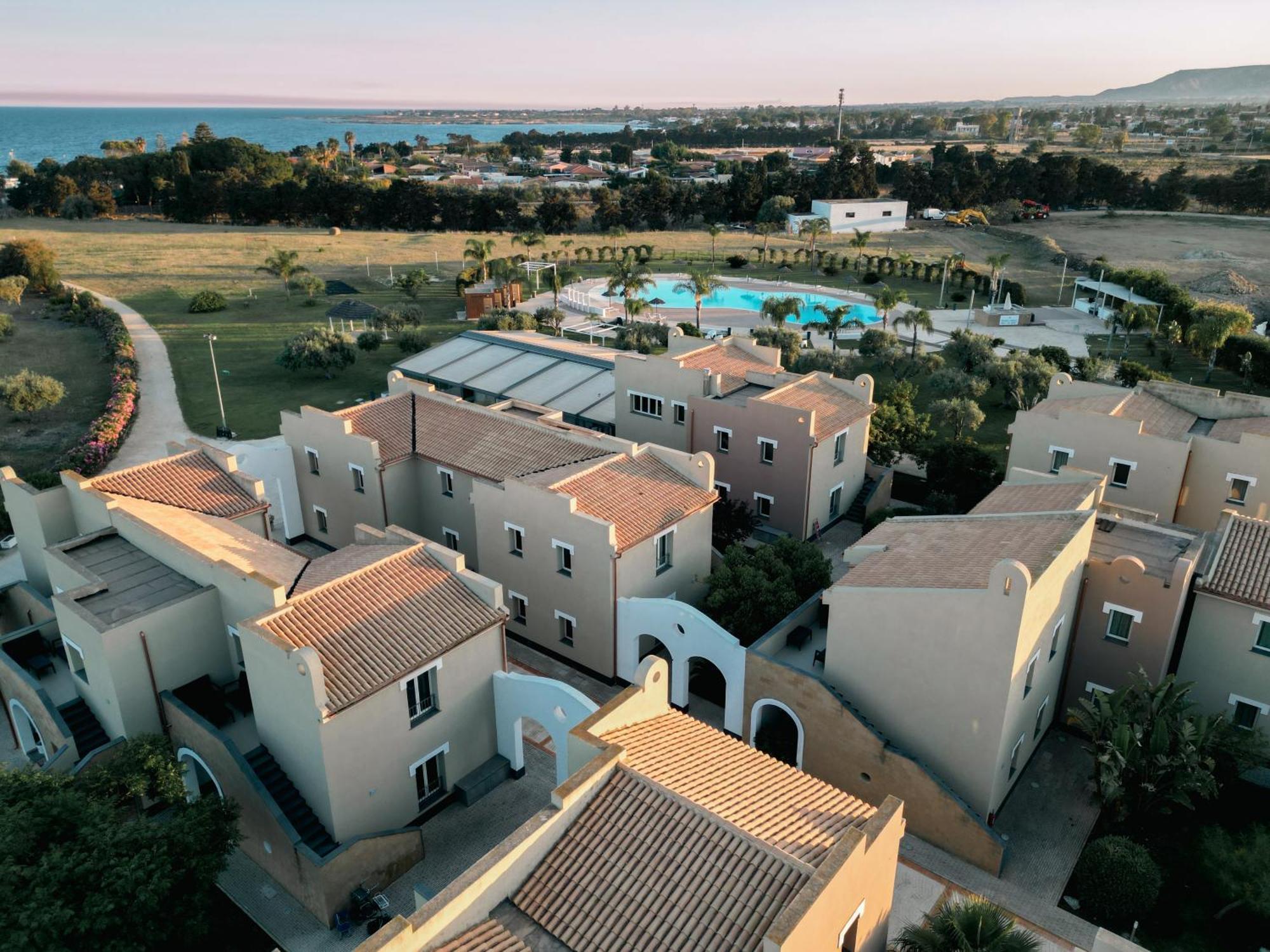 Residence Archimede Fanusa Exterior photo