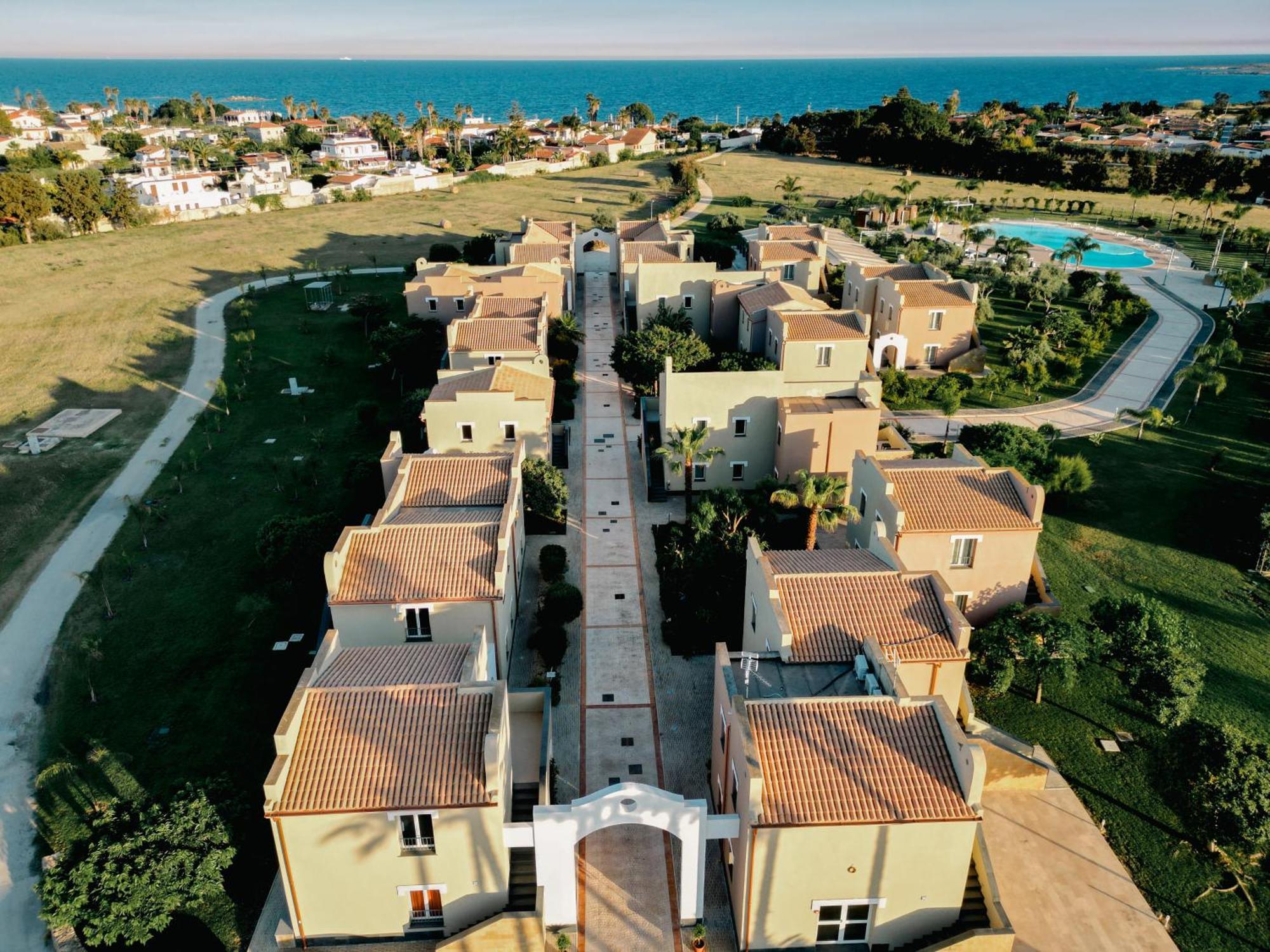 Residence Archimede Fanusa Exterior photo
